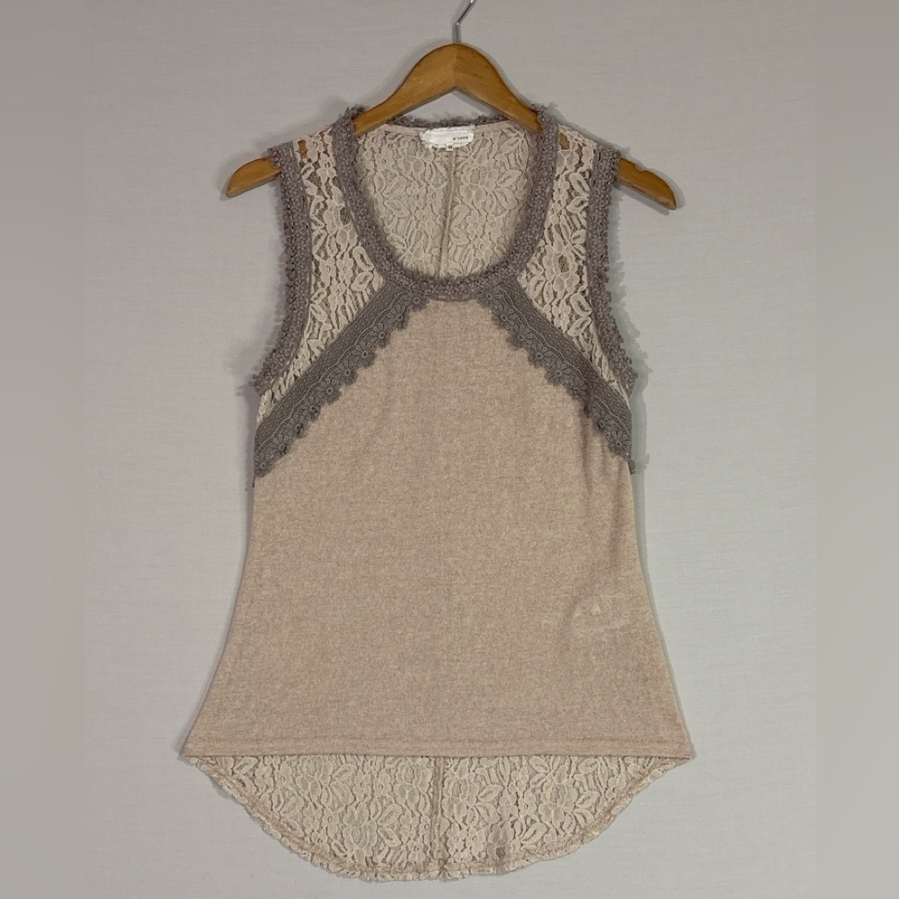 A’Reve Lace High Low Tank Top Medium Boho Sleeveless Blush Taupe